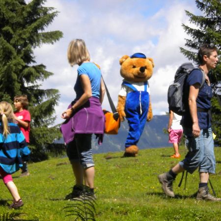 Dachstein West Hotel Gmbh-Kirchenwirt Russbach Русбах ам Пас Гшют Екстериор снимка