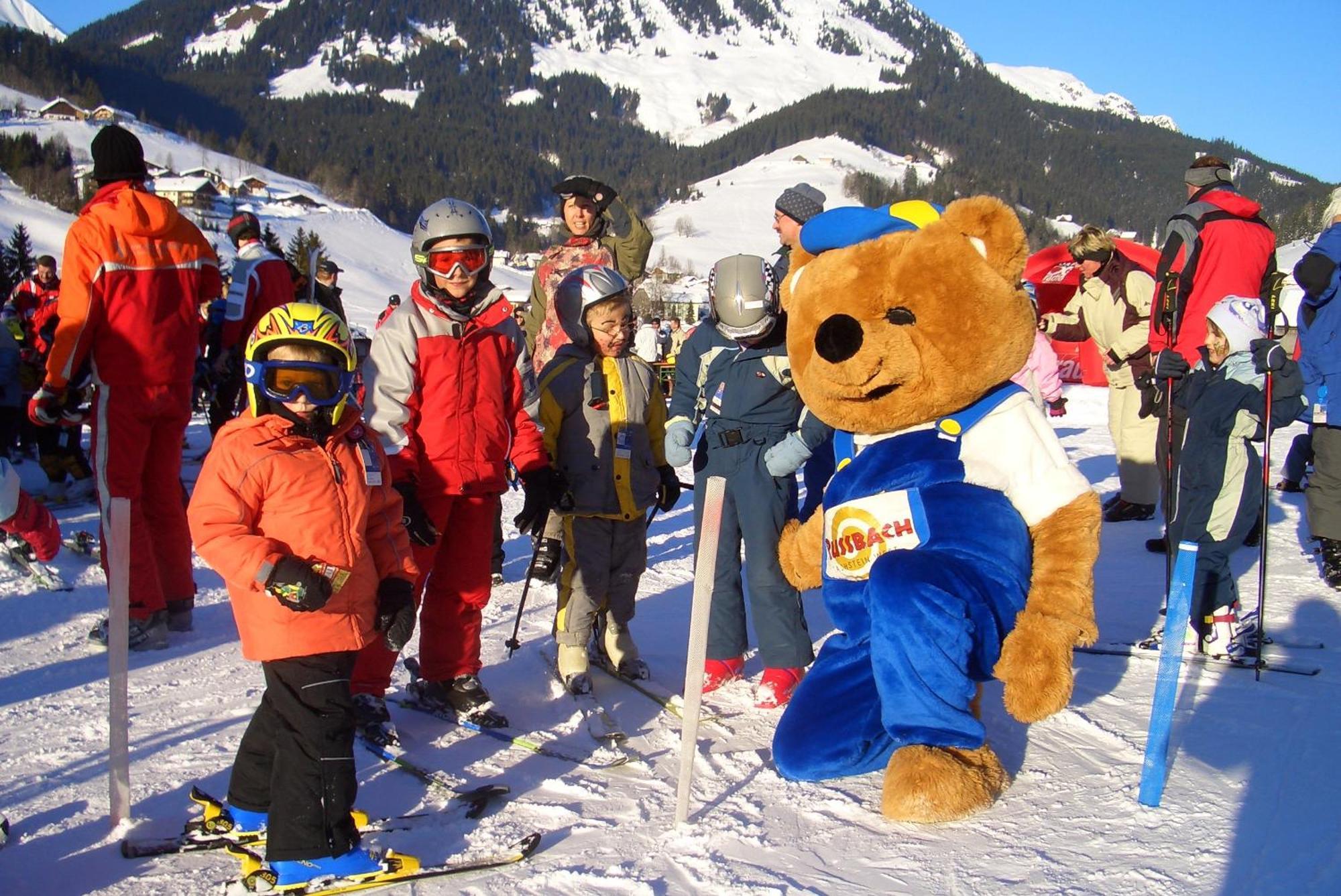 Dachstein West Hotel Gmbh-Kirchenwirt Russbach Русбах ам Пас Гшют Екстериор снимка