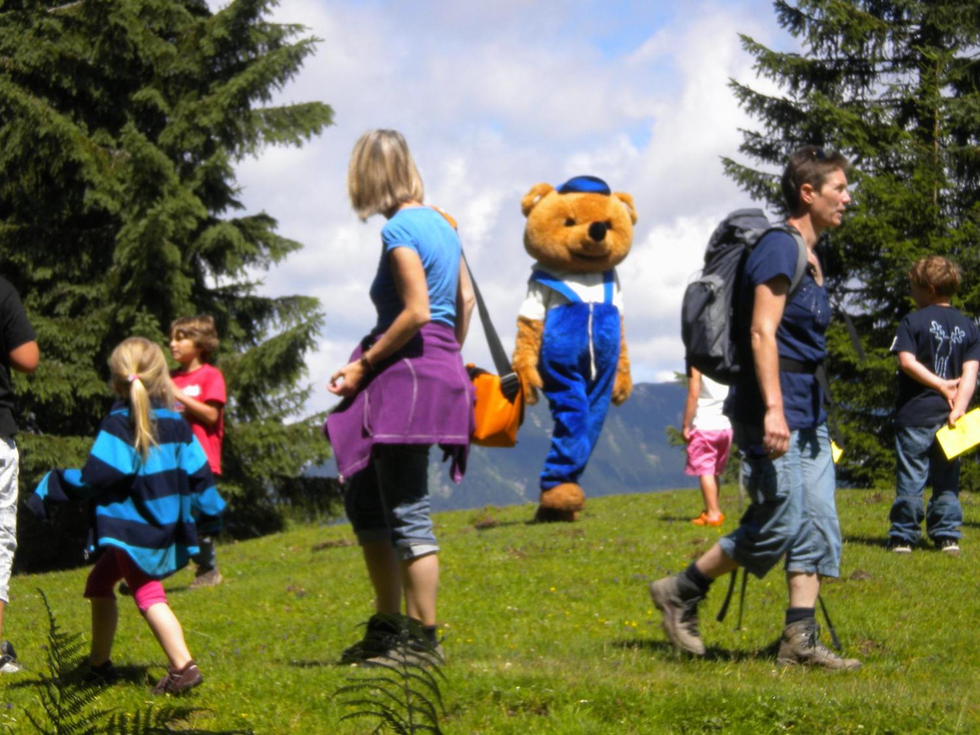 Dachstein West Hotel Gmbh-Kirchenwirt Russbach Русбах ам Пас Гшют Екстериор снимка
