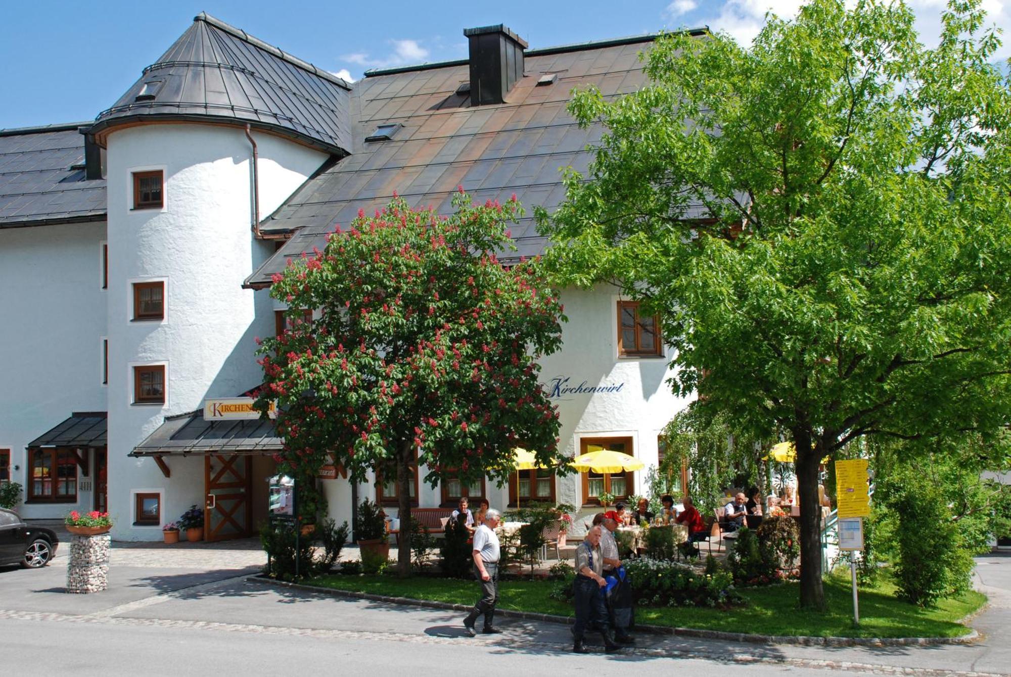 Dachstein West Hotel Gmbh-Kirchenwirt Russbach Русбах ам Пас Гшют Екстериор снимка
